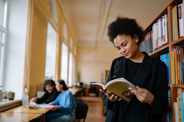 bss-reading-book